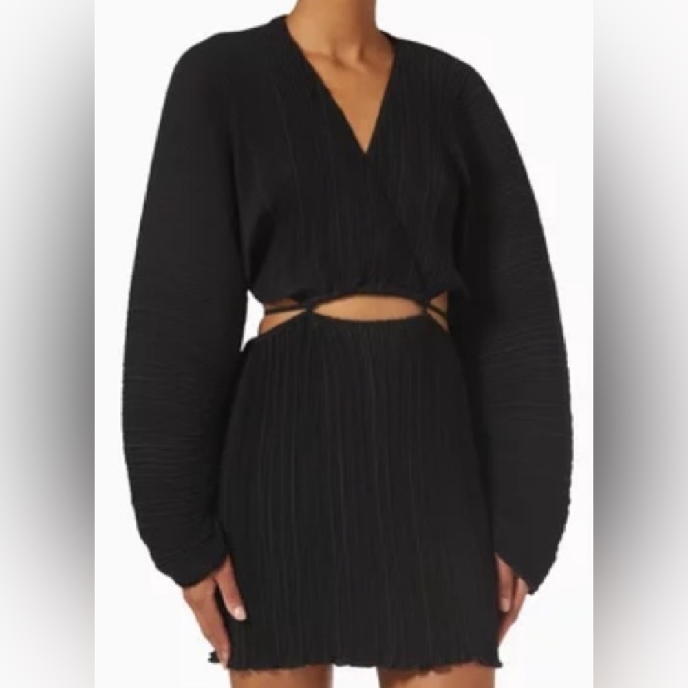 Good American Always Fits Plissé Sculpted Mini Dress in Black (sz 1/2 | S/M)